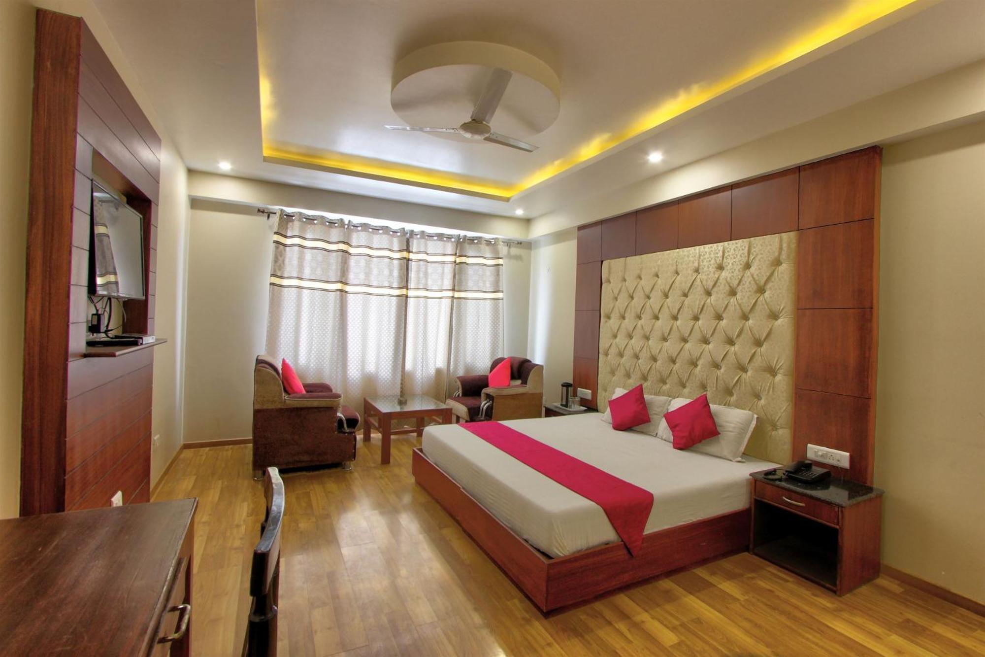 Hotel Neelam Manali Near Volvo Bus Stand Manali المظهر الخارجي الصورة