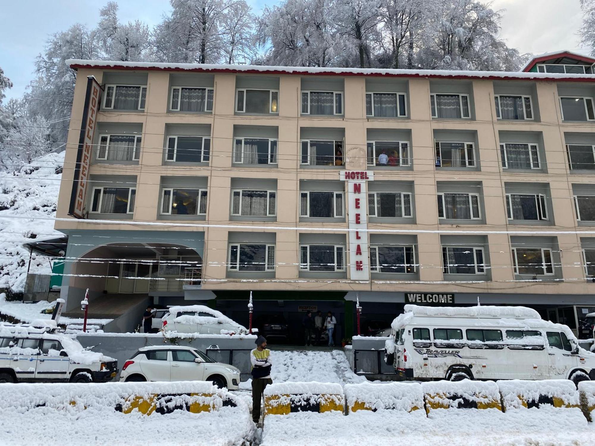 Hotel Neelam Manali Near Volvo Bus Stand Manali المظهر الخارجي الصورة